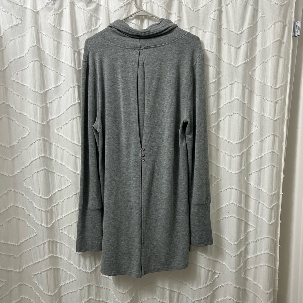 Neiman Marcus Cowl Neck Button Back Tunic Sweater - Picture 5 of 6